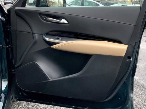 Used 2024 Cadillac XT4 Luxury w/ Cold Weather Package image 24