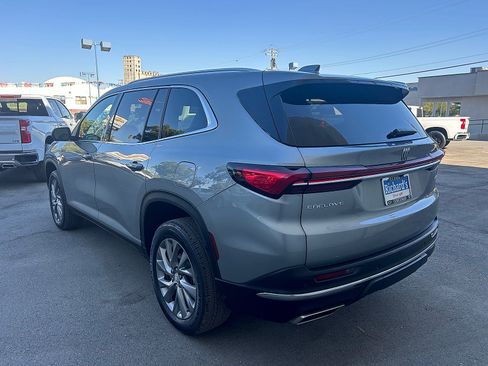 Used 2026 Buick Enclave Preferred FWD image 5