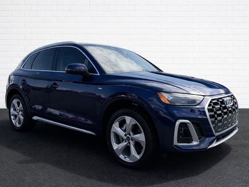 Used 2023 Audi Q5 2.0T Premium Plus w/ Premium Plus Package AWD/4WD image 3