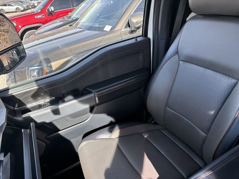 Used 2025 Ford F150 Lariat w/ Equipment Group 501A Mid image 24