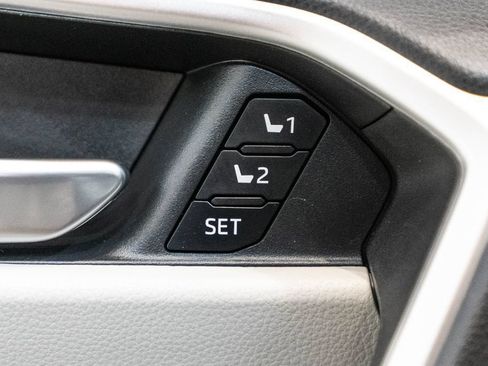 Used 2023 Toyota RAV4 XLE Premium AWD/4WD image 21