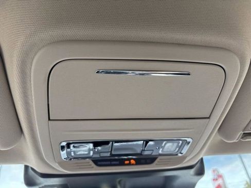 Used 2024 Lincoln Corsair Reserve FWD image 16