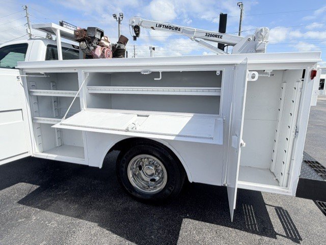 Used 2006 Chevrolet Silverado 3500 2WD Regular Cab image 10