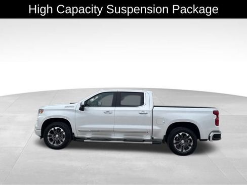 Certified 2024 Chevrolet Silverado 1500 High Country AWD/4WD image 5