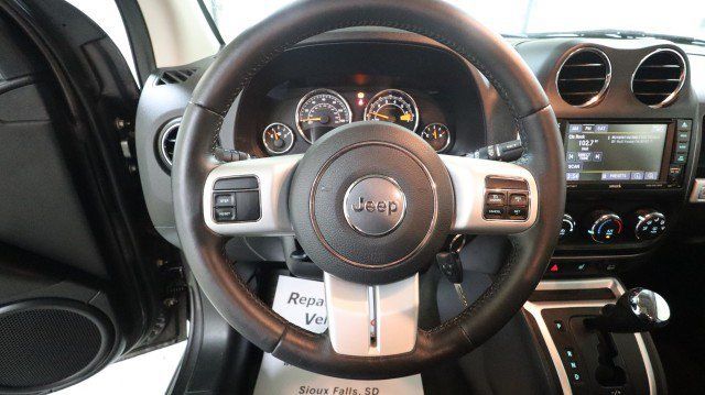 Used 2017 Jeep Compass High Altitude FWD image 18