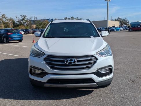 Used 2017 Hyundai Santa Fe Sport image 8