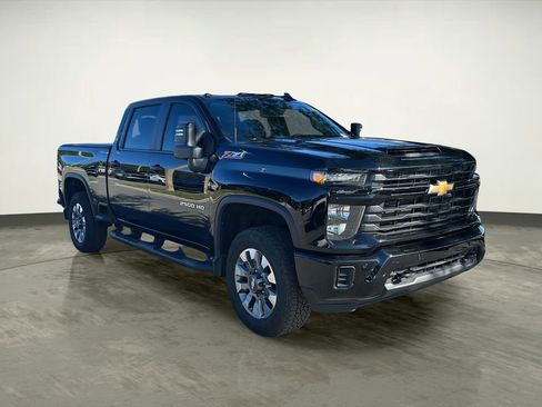 Certified 2025 Chevrolet Silverado 2500 Custom w/ Custom Value Package image 7