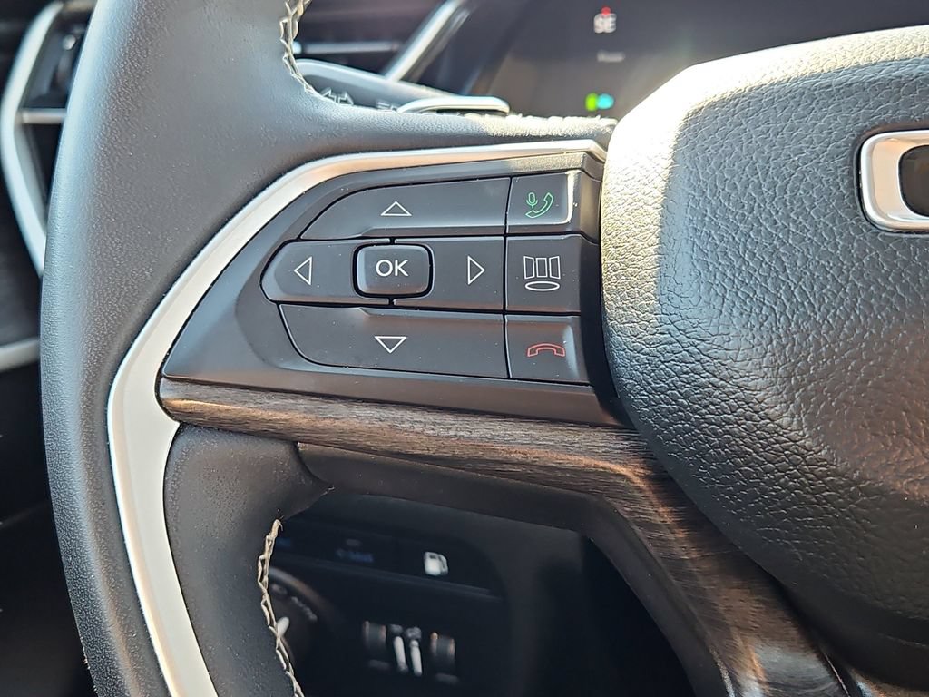 Used 2023 Jeep Grand Cherokee 4WD 4xe image 29