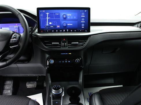 New 2026 Ford Escape SE image 18