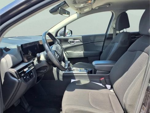 Used 2026 Kia Sportage LX FWD image 17