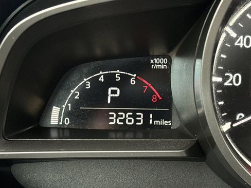 Used 2018 MAZDA MAZDA3 Touring FWD image 26