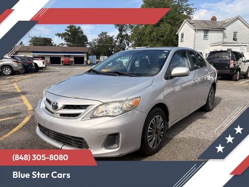 Used 2011 Toyota Corolla LE FWD image 1