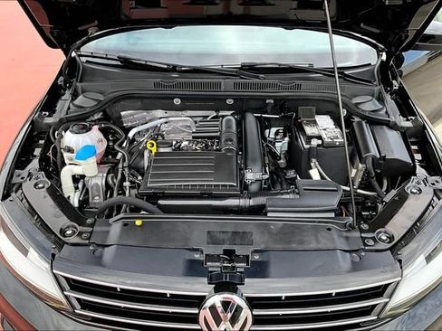 Used 2018 Volkswagen Jetta S w/ Cold Weather Package FWD image 32
