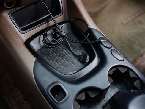 Used 2004 Toyota Tundra Limited image 36