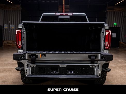 Used 2024 GMC Sierra 1500 Denali Ultimate AWD/4WD image 9