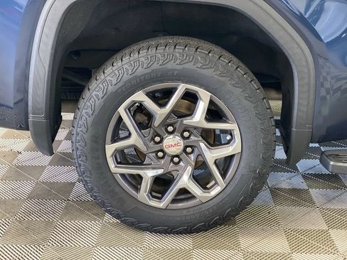 Used 2022 GMC Sierra 1500 SLT w/ SLT Convenience Package AWD/4WD image 39