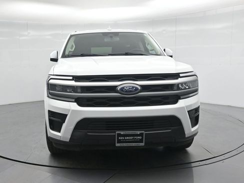 Used 2024 Ford Expedition Max XLT image 56