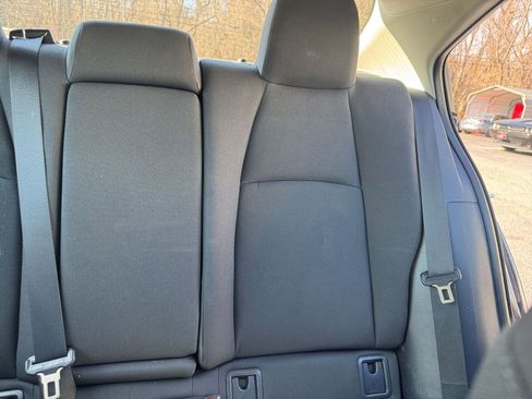 Used 2025 Toyota Corolla LE image 31