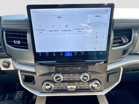 Used 2024 Ford Expedition XLT RWD image 19