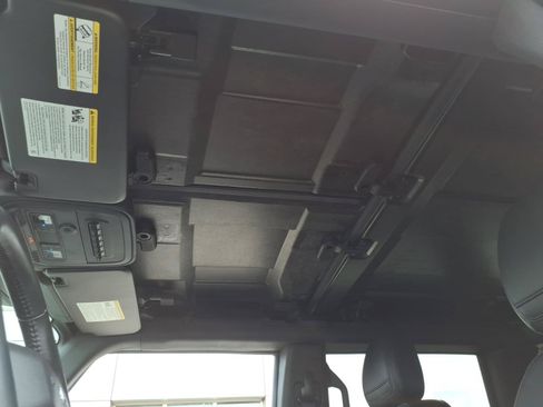 Used 2024 Ford Bronco Wildtrak AWD/4WD image 9