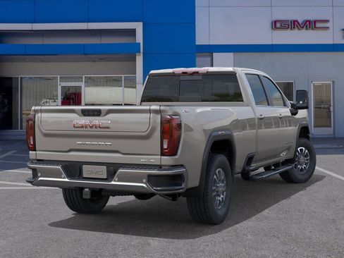 New 2026 GMC Sierra 2500 SLE image 11