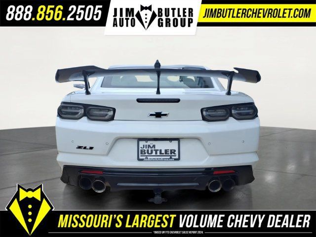 Used 2022 Chevrolet Camaro ZL1 RWD image 19