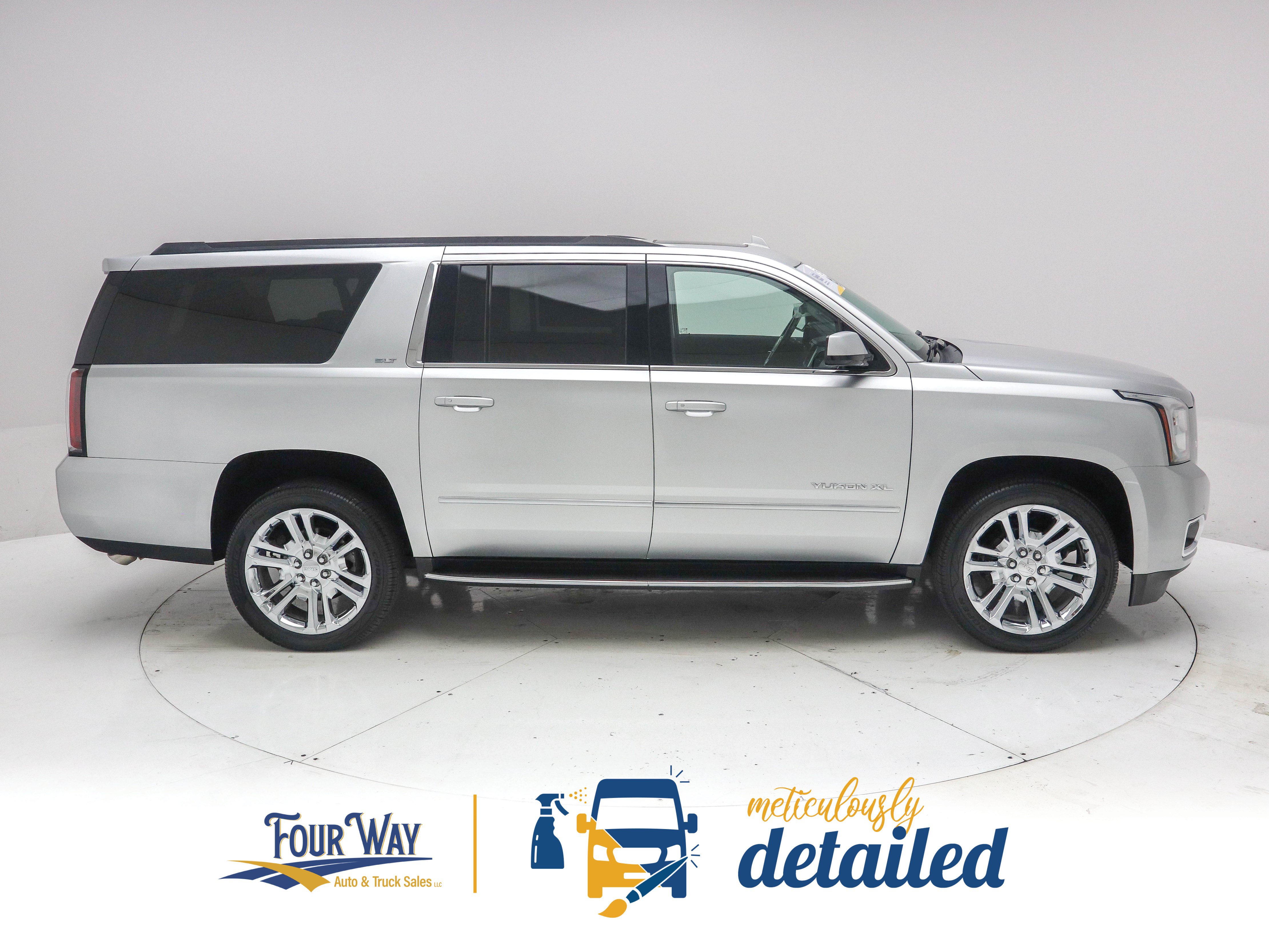 Used 2020 GMC Yukon XL SLT w/ Premium Edition AWD/4WD image 2