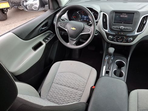 Used 2023 Chevrolet Equinox LS w/ LS Convenience Package FWD image 14