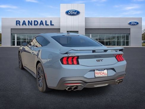 Used 2025 Ford Mustang GT Premium w/ GT Performance Package RWD image 4