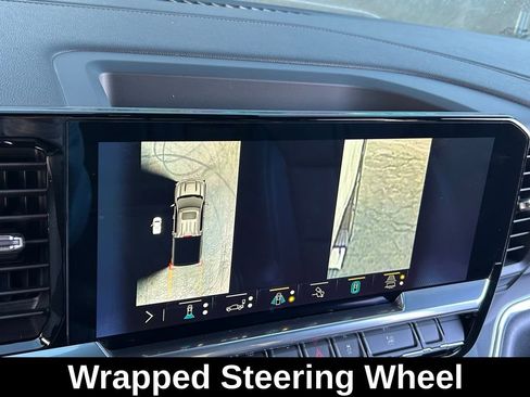 Used 2023 Chevrolet Silverado 1500 High Country image 25