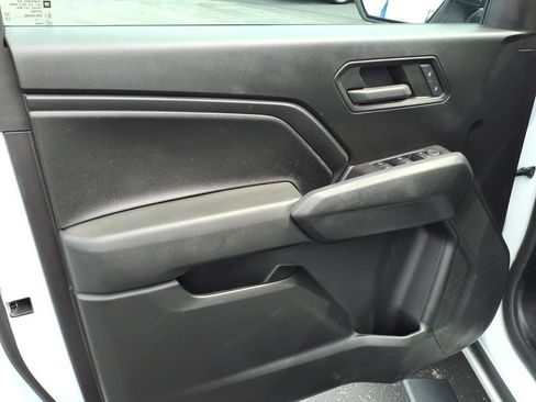 Used 2023 Chevrolet Colorado Trail Boss w/ Technology Package AWD/4WD image 11