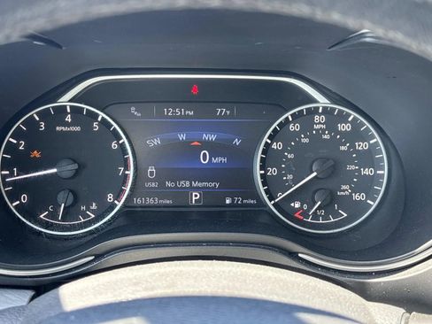 Used 2017 Nissan Maxima 3.5 SL w/ Interior Lighting Package image 19