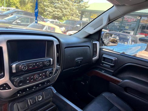 Used 2015 GMC Sierra 1500 SLT w/ SLT Preferred Package image 8