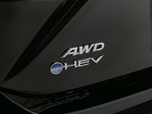 New 2026 Toyota Camry SE AWD/4WD image 10