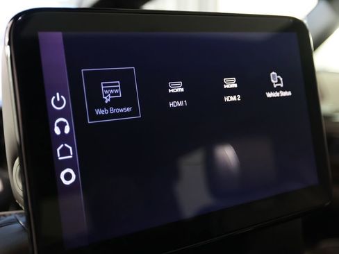 Used 2026 GMC Yukon Denali Ultimate image 17