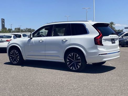 Used 2025 Volvo XC90 T8 Ultra w/ Protection Package Premier image 9