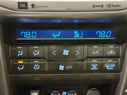 Used 2018 Toyota 4Runner Limited image 17