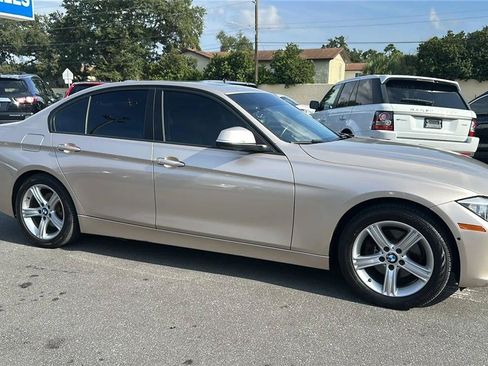 Used 2013 BMW 328i xDrive Sedan AWD/4WD image 6
