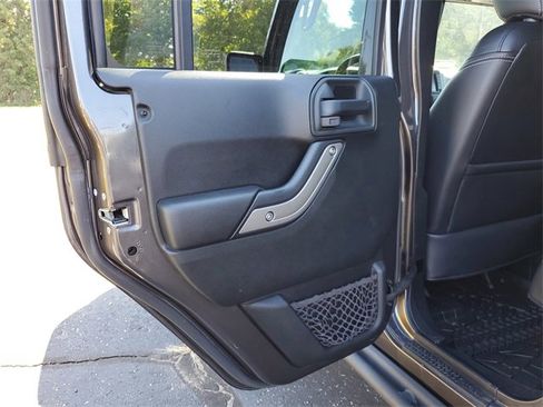 Used 2018 Jeep Wrangler Unlimited Sport image 18
