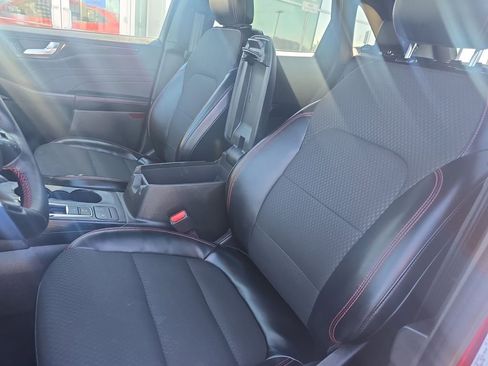 Used 2024 Ford Escape ST-Line image 9