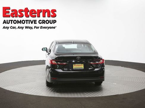 Used 2025 Toyota Camry LE FWD image 39