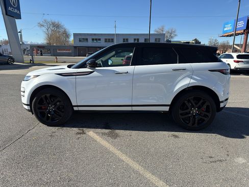 Used 2022 Land Rover Range Rover Evoque R-Dynamic SE image 4