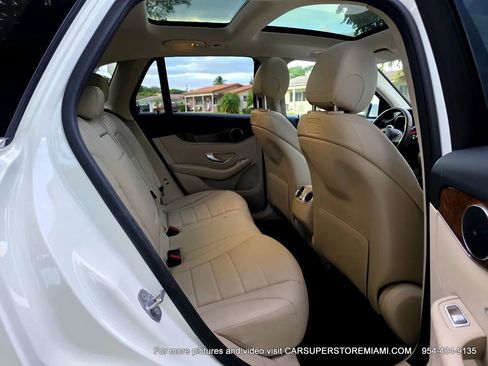 Used 2018 Mercedes-Benz GLC 300 w/ Premium Package image 35