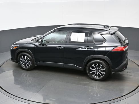 Used 2025 Toyota Corolla Cross AWD Hybrid w/ Moonroof Package image 38