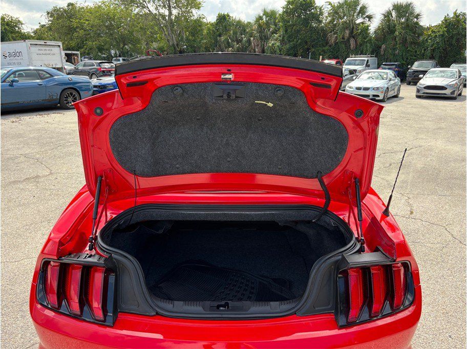 Used 2021 Ford Mustang Premium RWD image 37