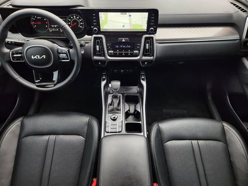 Used 2023 Kia Sorento S image 20