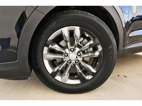 Used 2018 Hyundai Santa Fe Sport 2.0T image 30