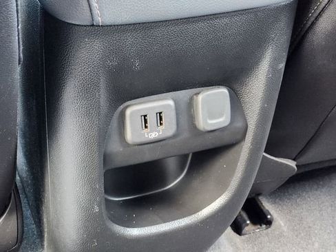 Used 2020 Chevrolet Colorado Z71 AWD/4WD image 23