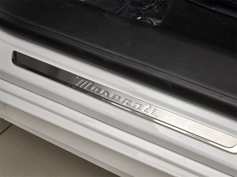 New 2024 Maserati Grecale GT image 37