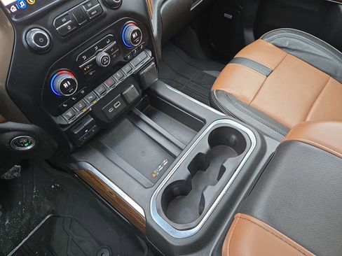 Used 2023 Chevrolet Silverado 3500 High Country image 26